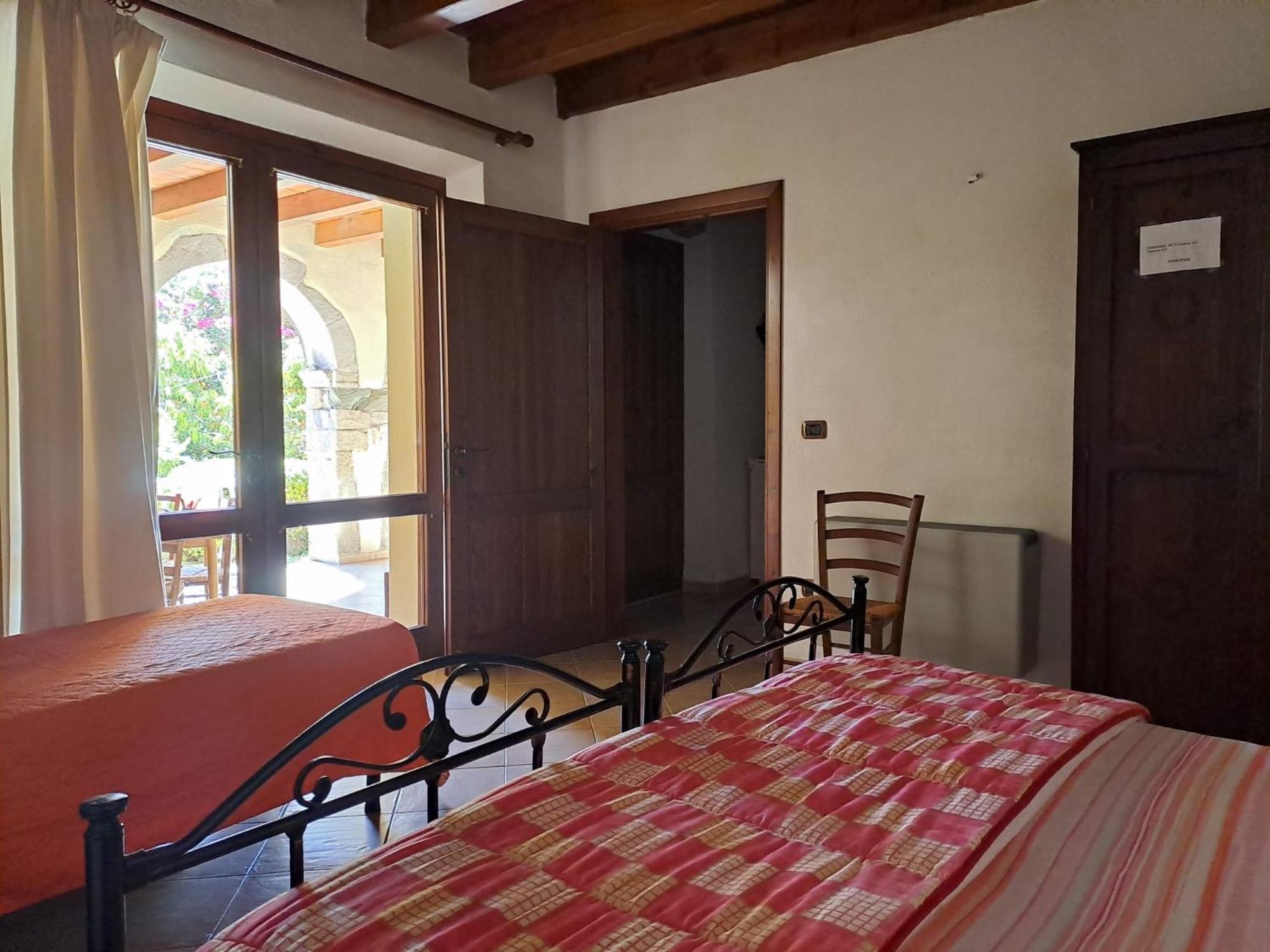 B&B S'Omu Antiga Nureci Εξωτερικό φωτογραφία